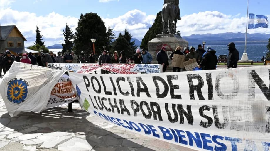 El Gobierno dice que hay un acuerdo para solucionar el conflicto policial