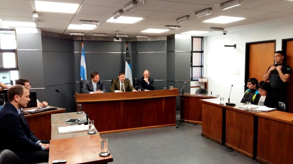 Habían acordado 3 años y medio de prisión para un padre que golpeó a su beba, pero fue rechazado por los jueces