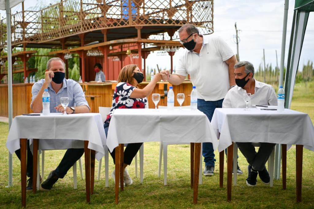 Carreras reunió a su legisladores para diseñar la agenda legislativa del año