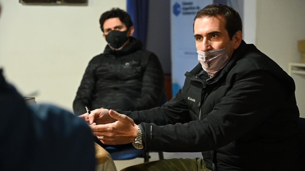 «La política está muy desconectada de los problemas de la gente»