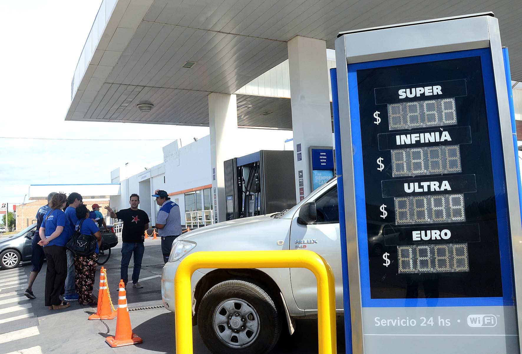 No habrá por ahora aumento de combustibles