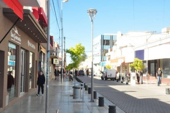 En las fiestas los comercios de Viedma atenderán hasta las 16 hs
