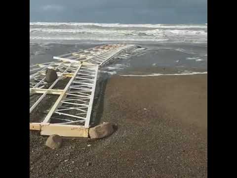 Así quedó el puente del Espigón luego de la sudestada
