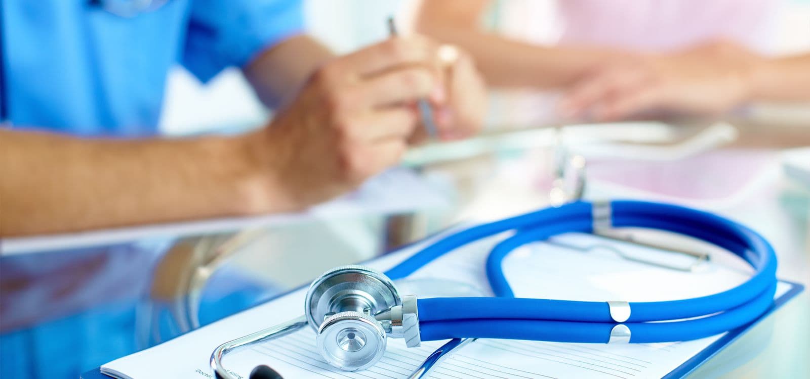 «No se debe pagar plus o un adicional a los médicos» se recomendó desde el IPROSS