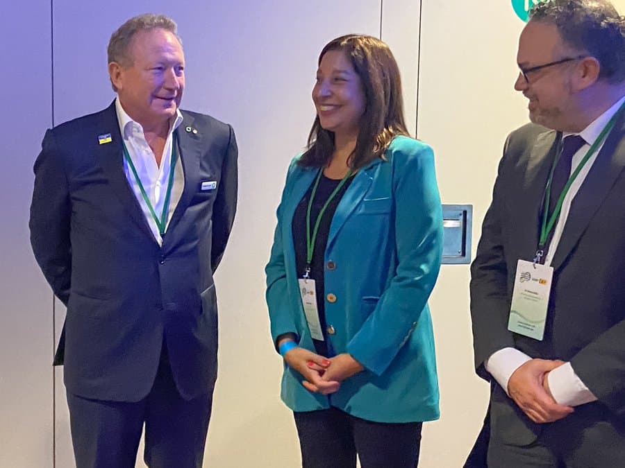 Carrera está en Barcelona el marco de la Asamblea y Exposición Global de Hidrógeno Verde 2022
