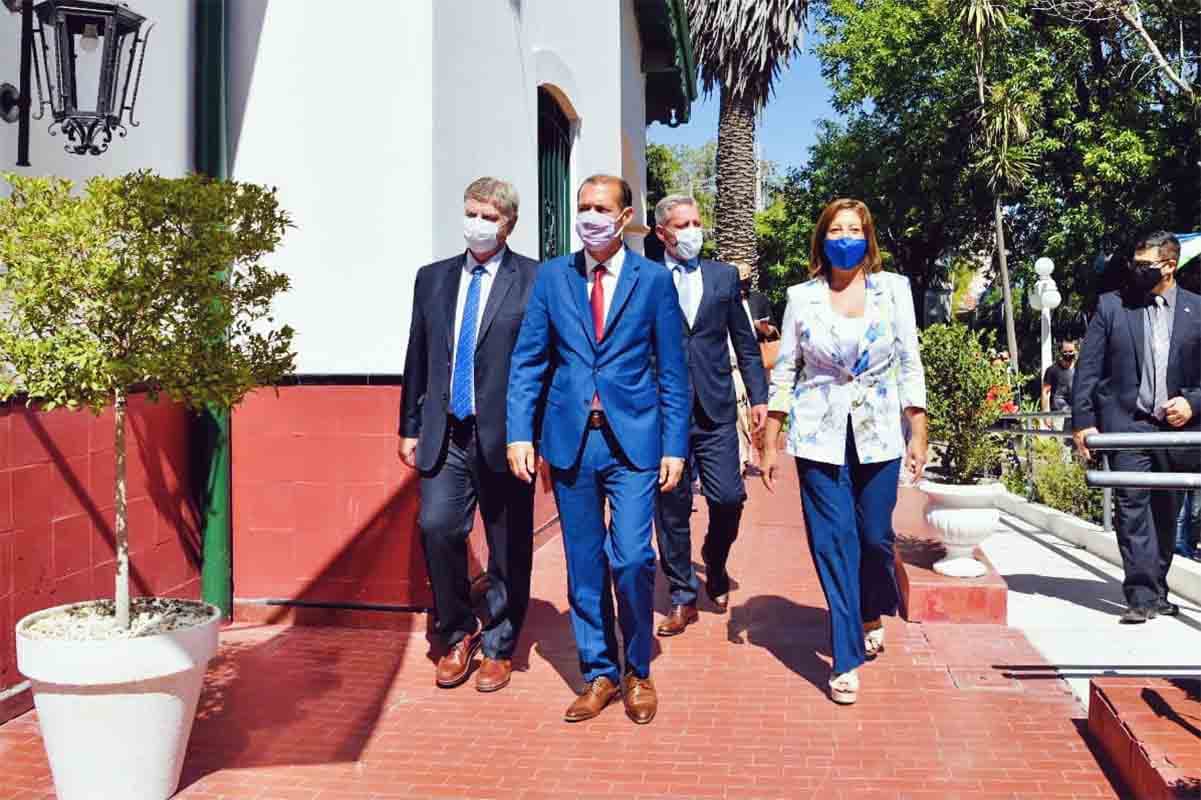 Gobernadores patagónicos unifican medidas para frenar los contagios