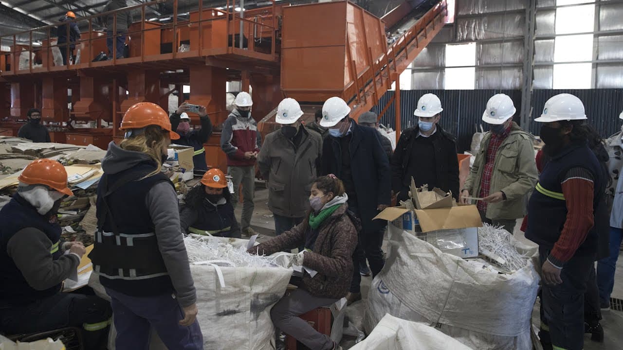 Mejorarán el tratamiento de residuos de las oficinas públicas en Viedma