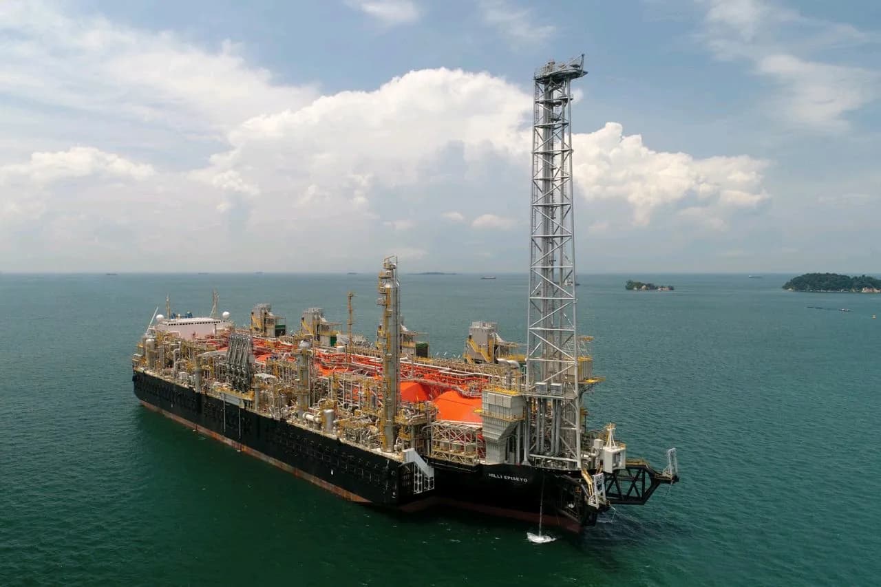Descartan la construcción de una planta de GNL en Río Negro porque usarán barcos