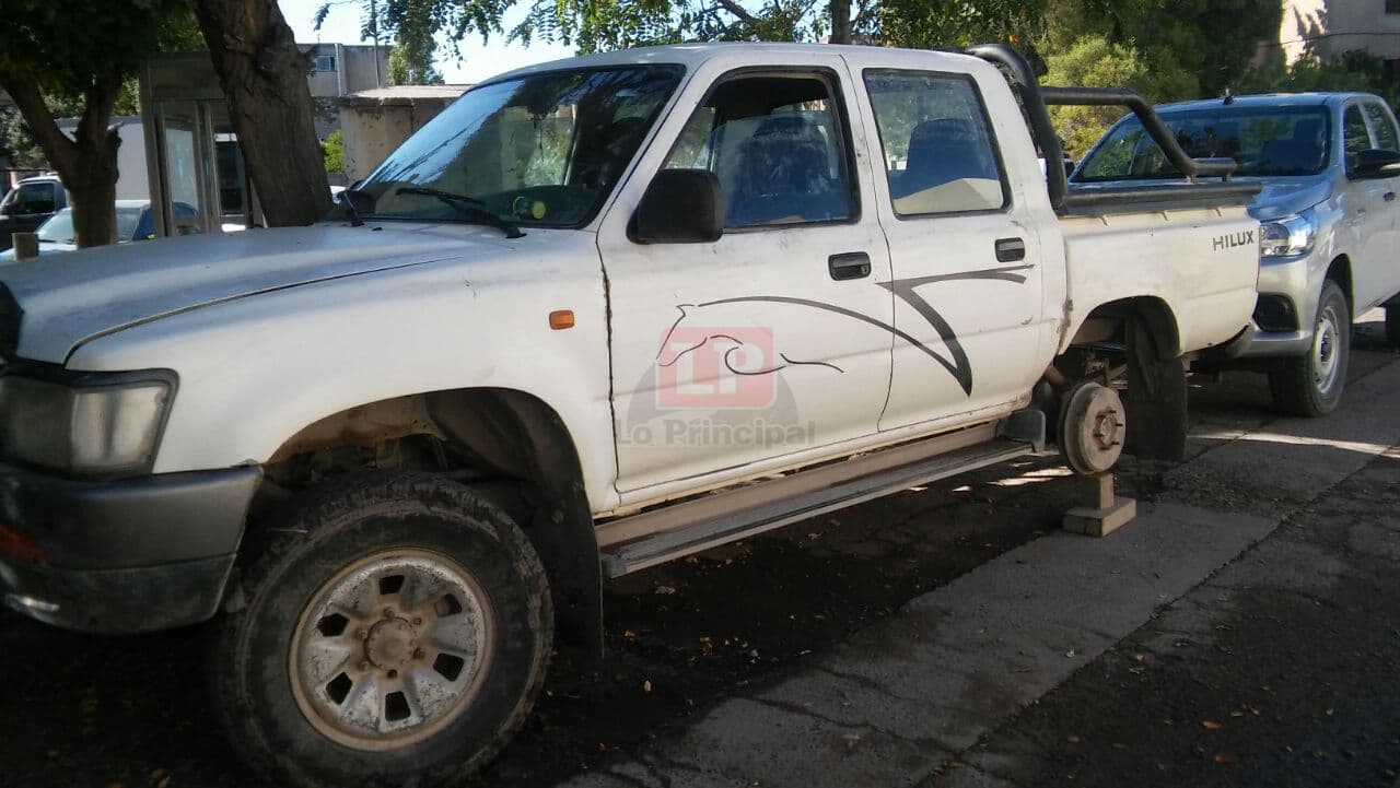 Recuperan en el barrio Inalauquen una camioneta robada