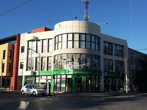 Desacuerdo de los empleados de Horizonte por el edificio que se le prestará a Pesatti