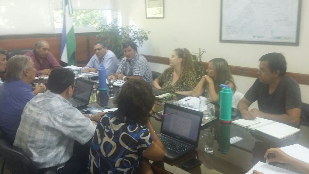El gobierno ofreció un 28% de aumento en cuatro tramos a los docentes y UnTER dijo que es insuficiente