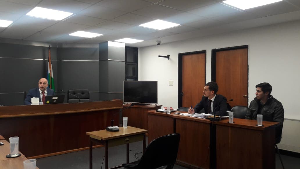 Está acusado de divulgar fotos de menores con fines sexuales