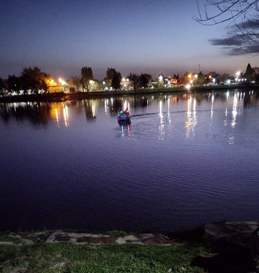 Buscan en el río a un joven que se tiró del lado de Patagones