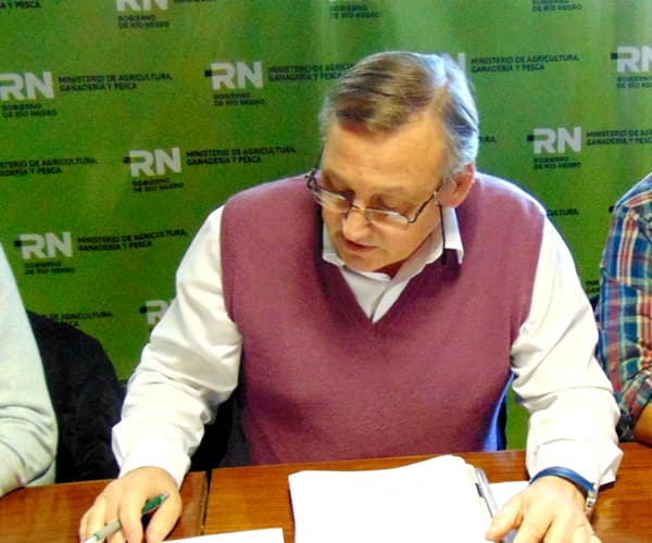 La pesca artesanal en la Desembocadura se realiza por una investigación y no genera impacto negativo afirma Brindi