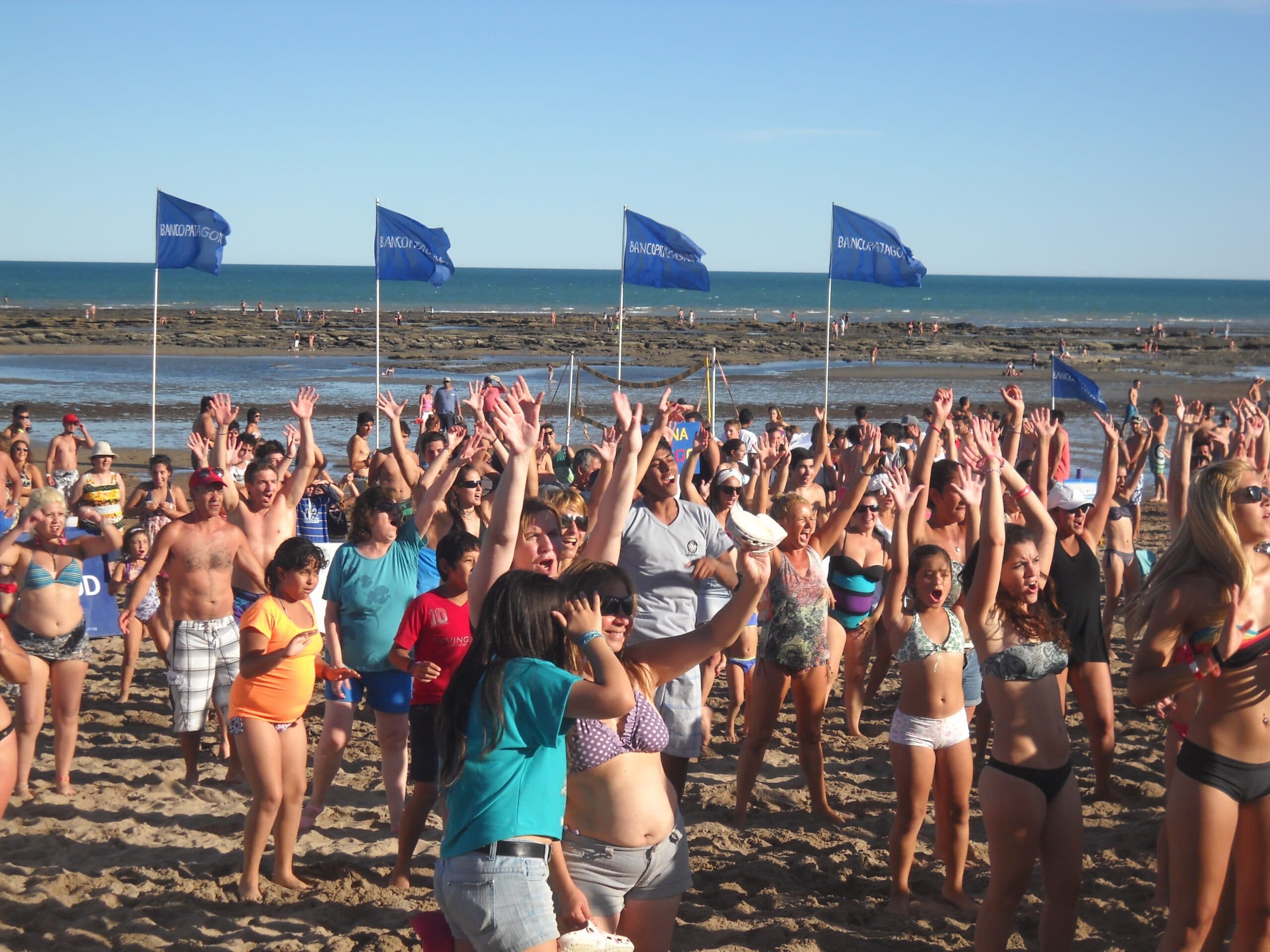 Los clientes del Banco Patagonia podrán participar de actividades en la playas de Las Grutas