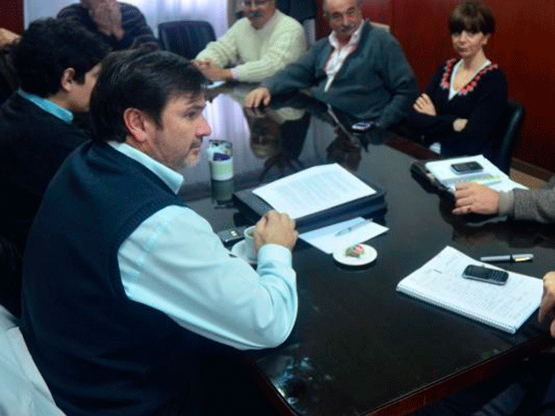 “La provincia está en crisis, y la obra social (IPROSS) tiene un retraso importante”