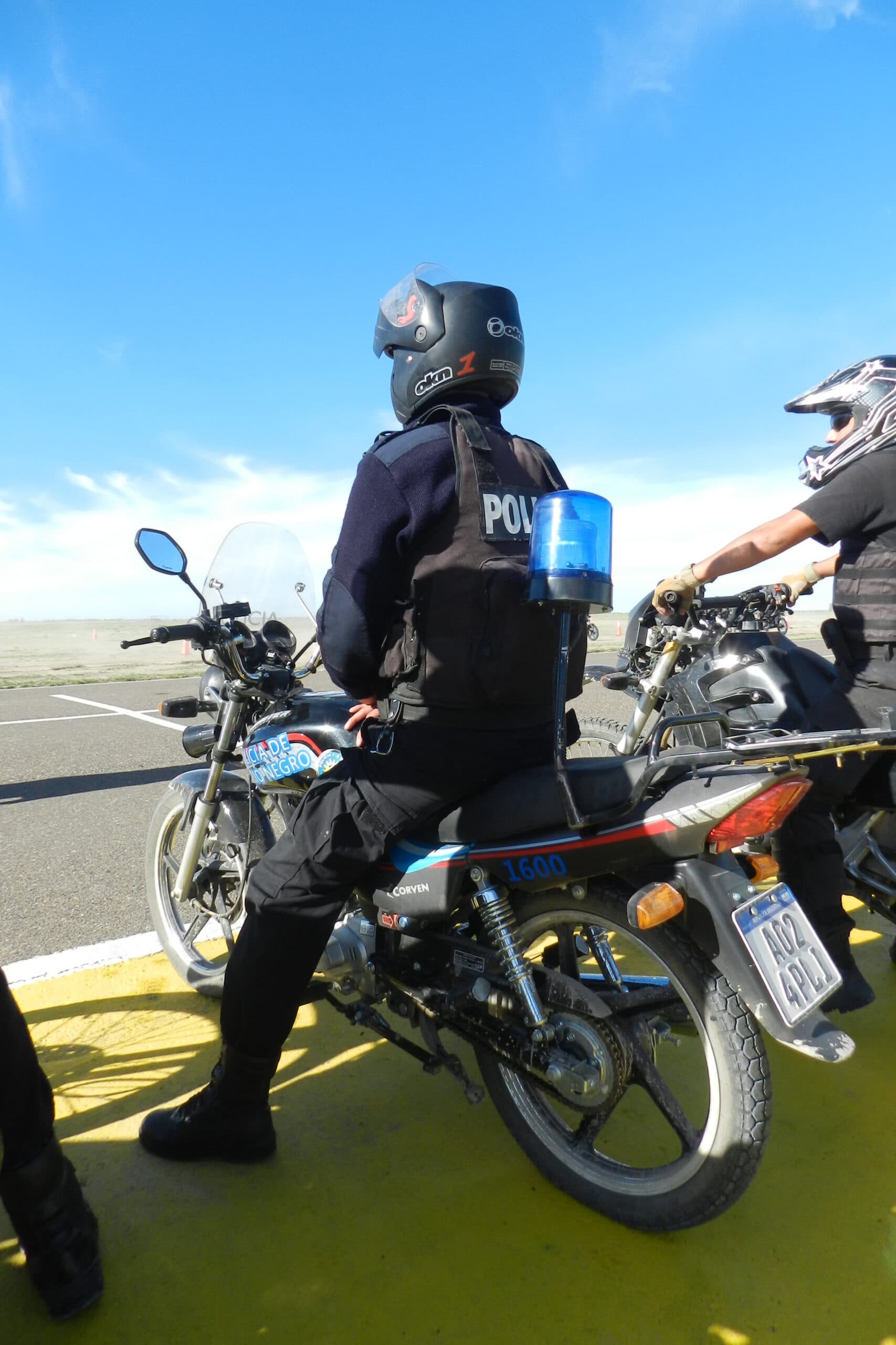 Detienen a un joven en el Santa Clara y recuperan una moto robada