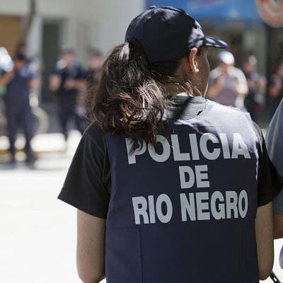 Fue policía y prepoteó a una policía de tránsito, porque su hija estaba alcoholizada