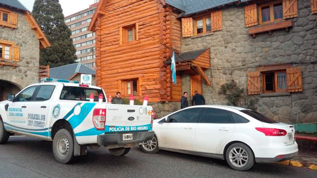Pase a disponibilidad de varios jefes e intervención de la Regional de Bariloche