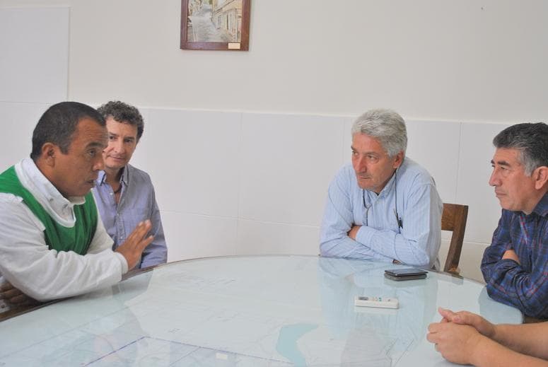 “Vamos a hacer una recomposición salarial como lo piden los gremios» lo dijo Zara luego de una reunión con ATE
