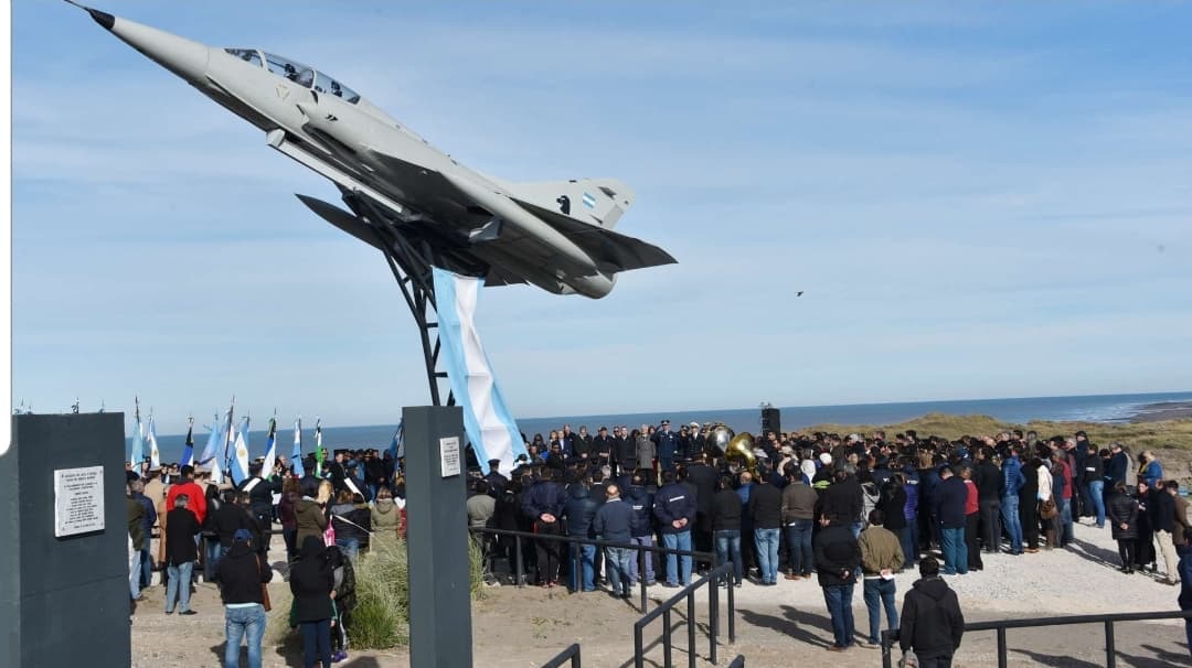 Inauguraron un nuevo espacio en el monumento a los héroes de Malvinas
