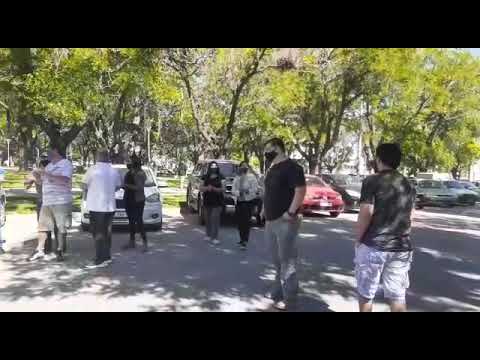 Trabajadores del casino se manifestaron frente al Municipio de Viedma