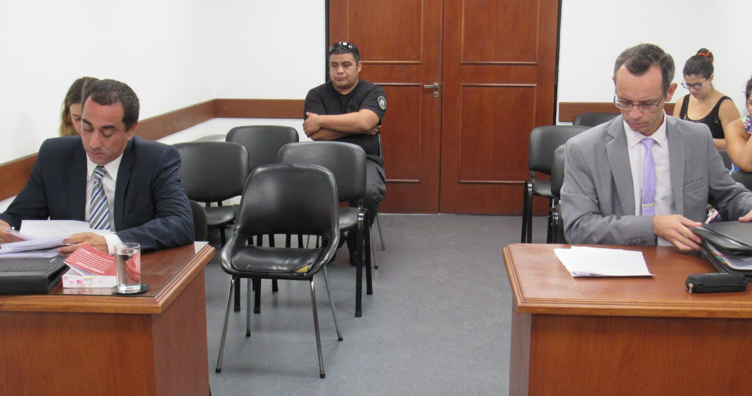 Piden 14 años de prisión para un hombre que le pegó un tiro a su pareja