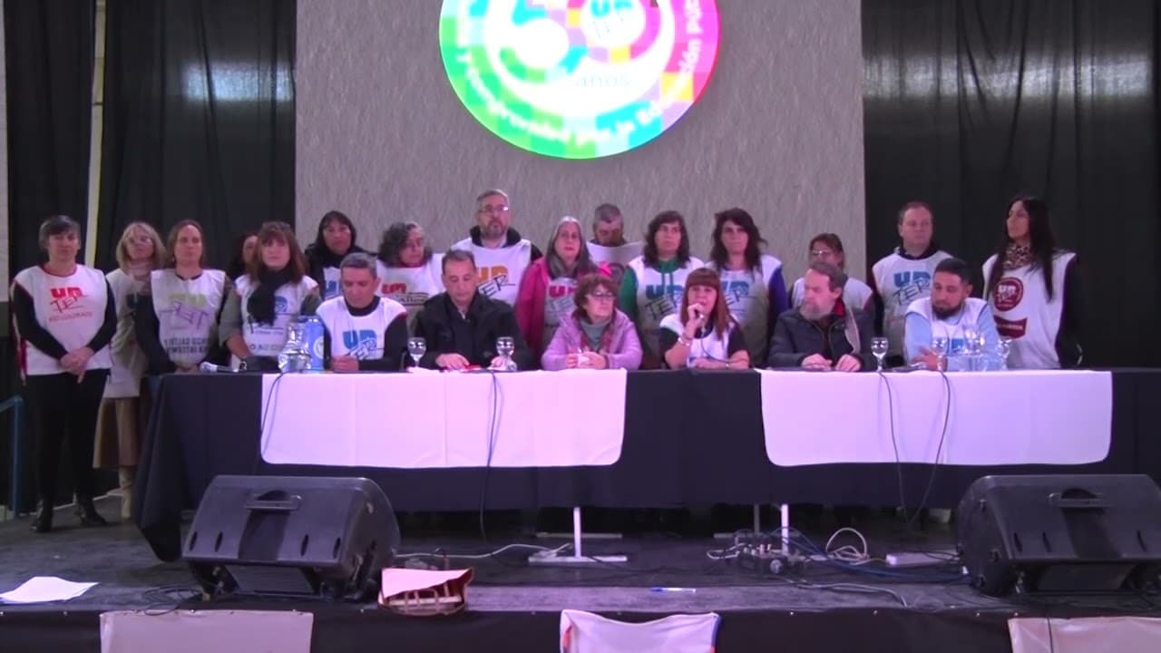 «La responsabilidad es del Gobierno provincial que no nos da respuesta, no convoca a paritaria»