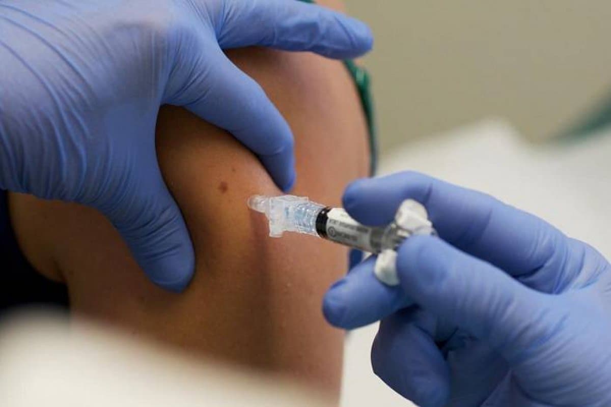 Continúa el operativo de vacunación antigripal con embarazadas y grupos de riesgo