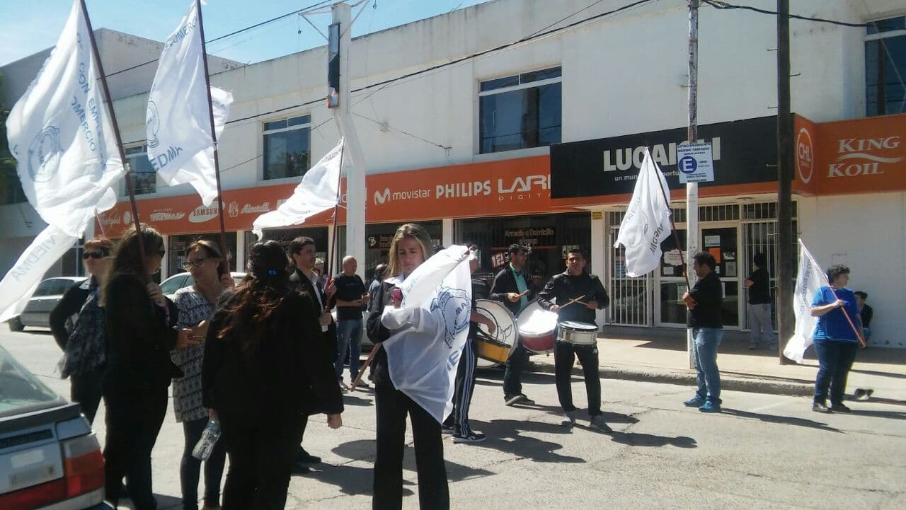 El Gobierno dictó la conciliación obligatoria en el conflicto de los trabajadores de Lucaioli y Saturno