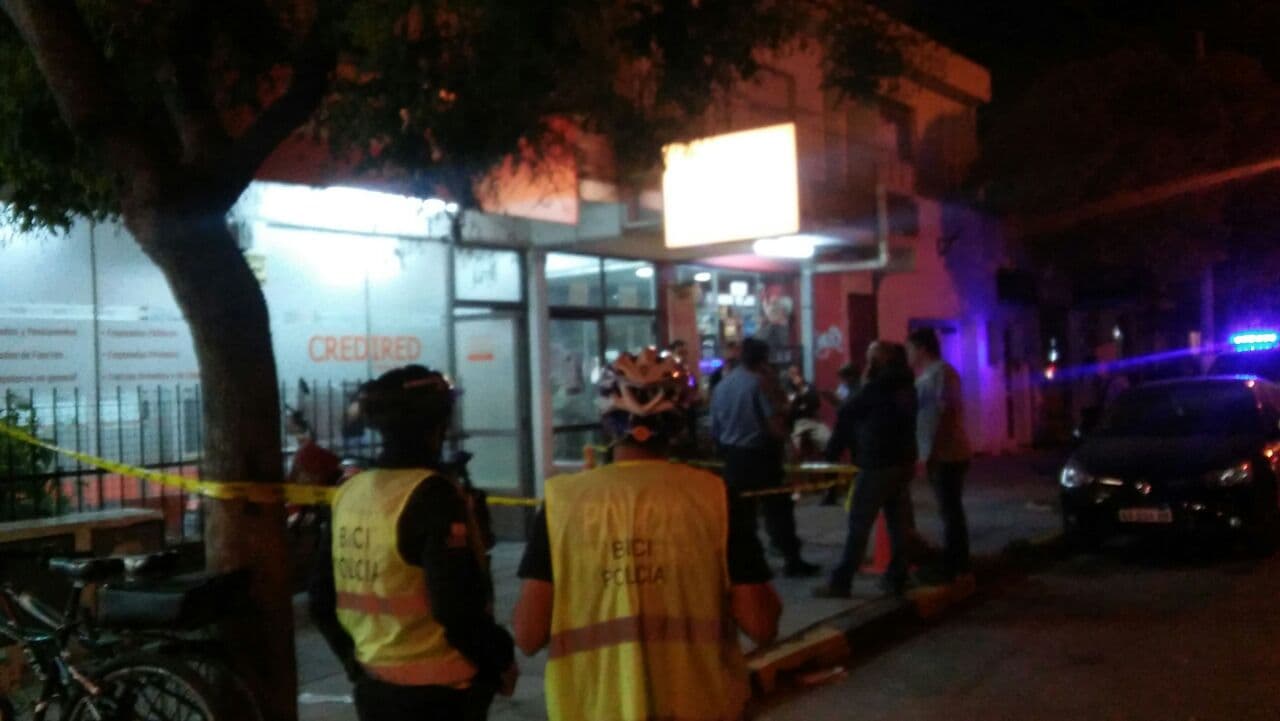 Robaron una financiera a media cuadra de la Jefatura policial