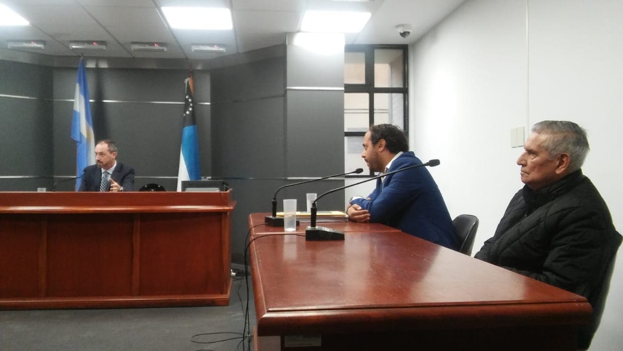 Lo denunciaron por abusar de su nieta tiene 79 años y está condenado también por abuso
