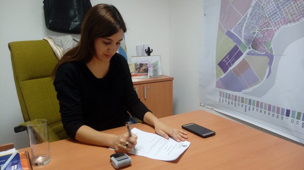 Concejal de Viedma propone bajar su sueldo, el de sus pares y el poder ejecutivo en un 5% para fortalecer los programas sociales
