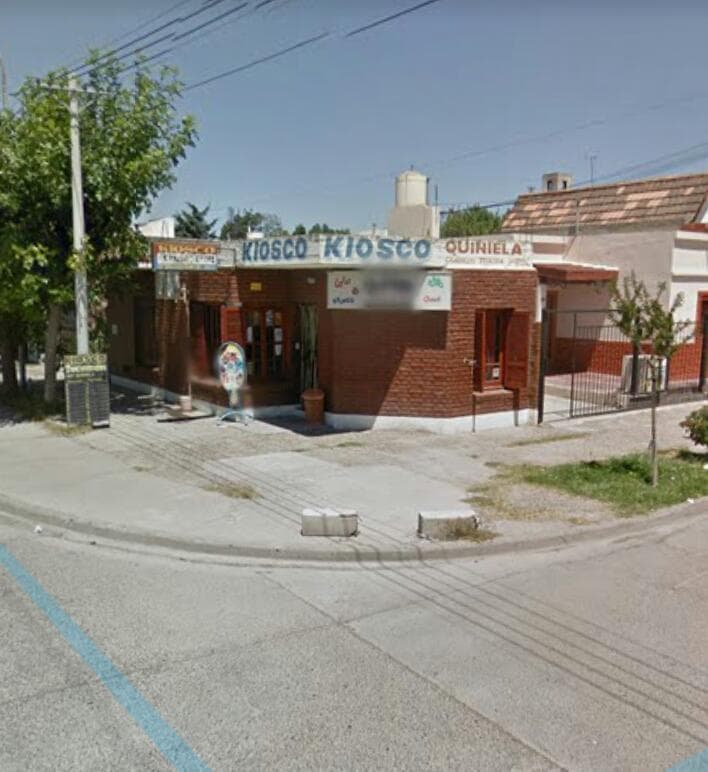 Robaron dinero en efectivo de un kiosco apuntando a los dueños con un arma fuego