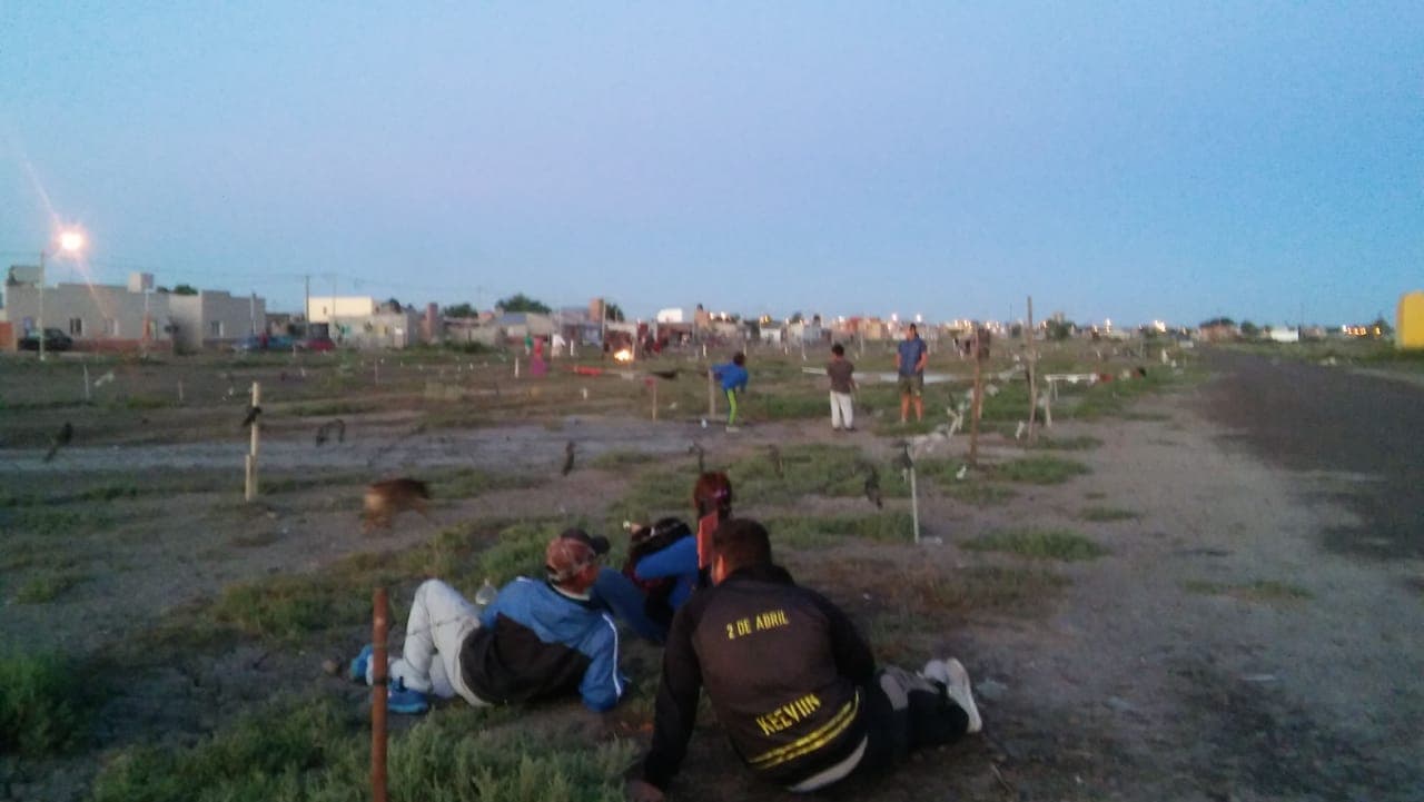 Más de cien personas tomaron terrenos en el Loteo Silva