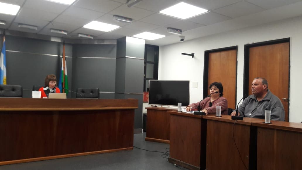 Tiene 45 años y fue condenado por enviar WhatsApp a una adolescente de 16 años para tener sexo