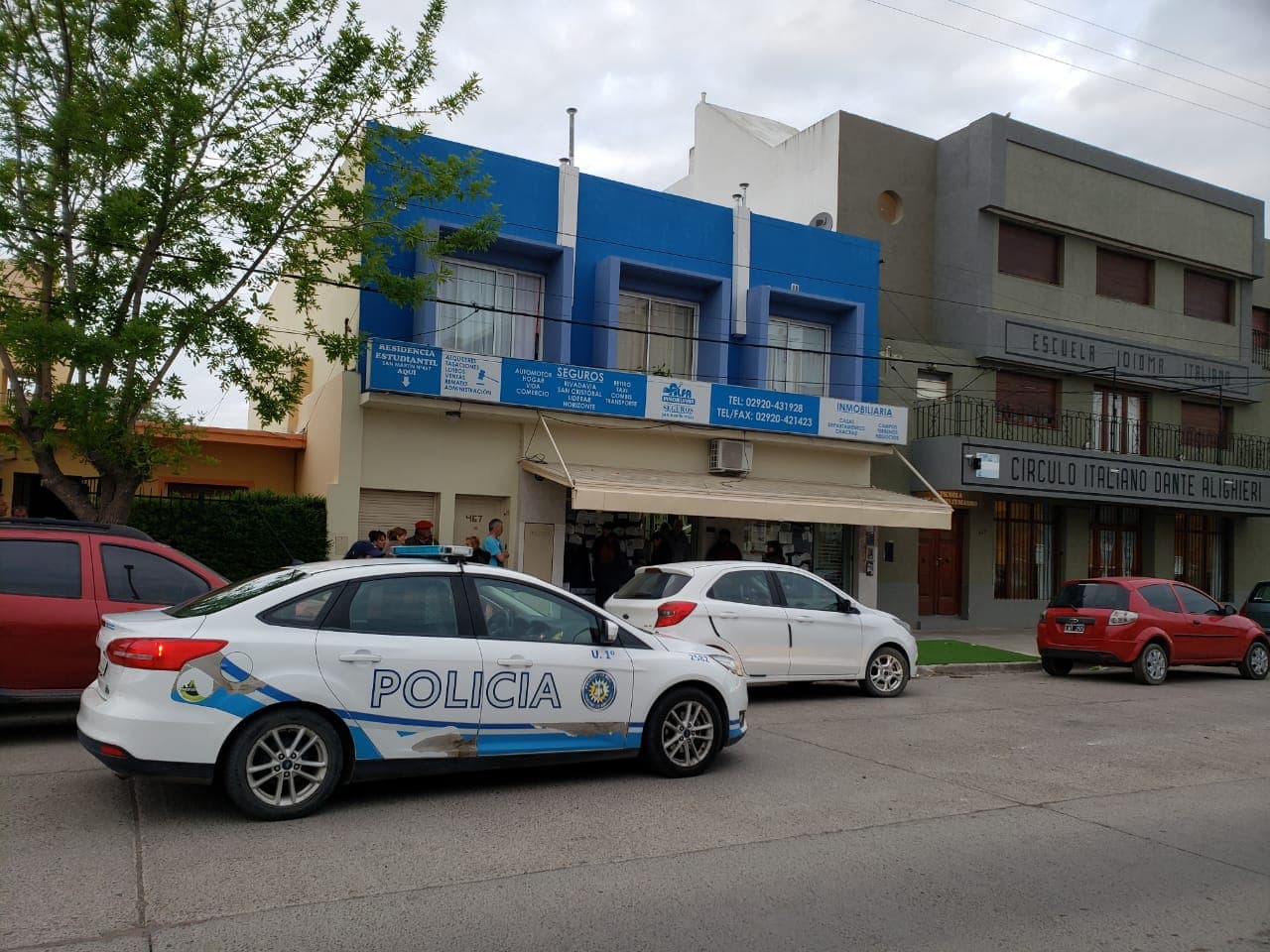 Robaron a mano armada en la inmobiliaria Alfa y fueron detenidos