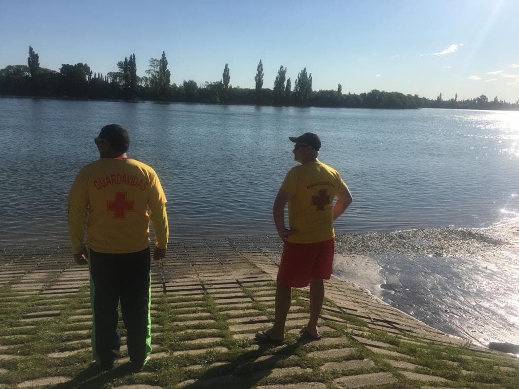 Guardavidas quieren un mejor salario en Patagones y ante la negativa del municipio comienzan con la retención de servicio