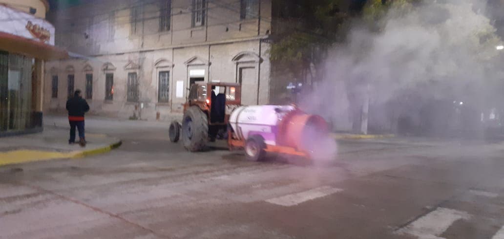 Realizaron operativos de sanitización en espacios de concurrencia masiva en Viedma