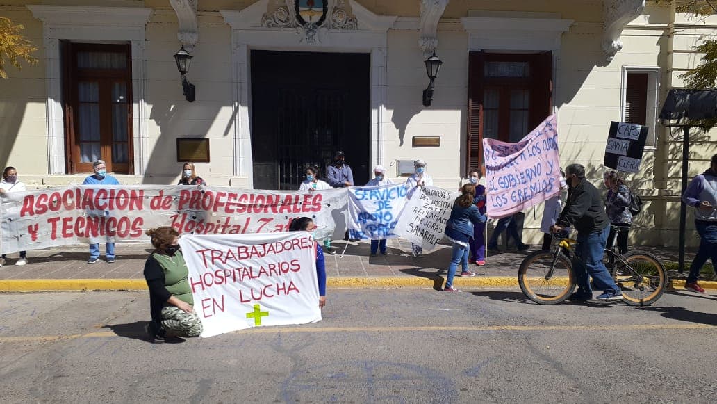 Concejales de la oposición le piden a Carreras que no sea «indiferente con los trabajadores de la Salud»