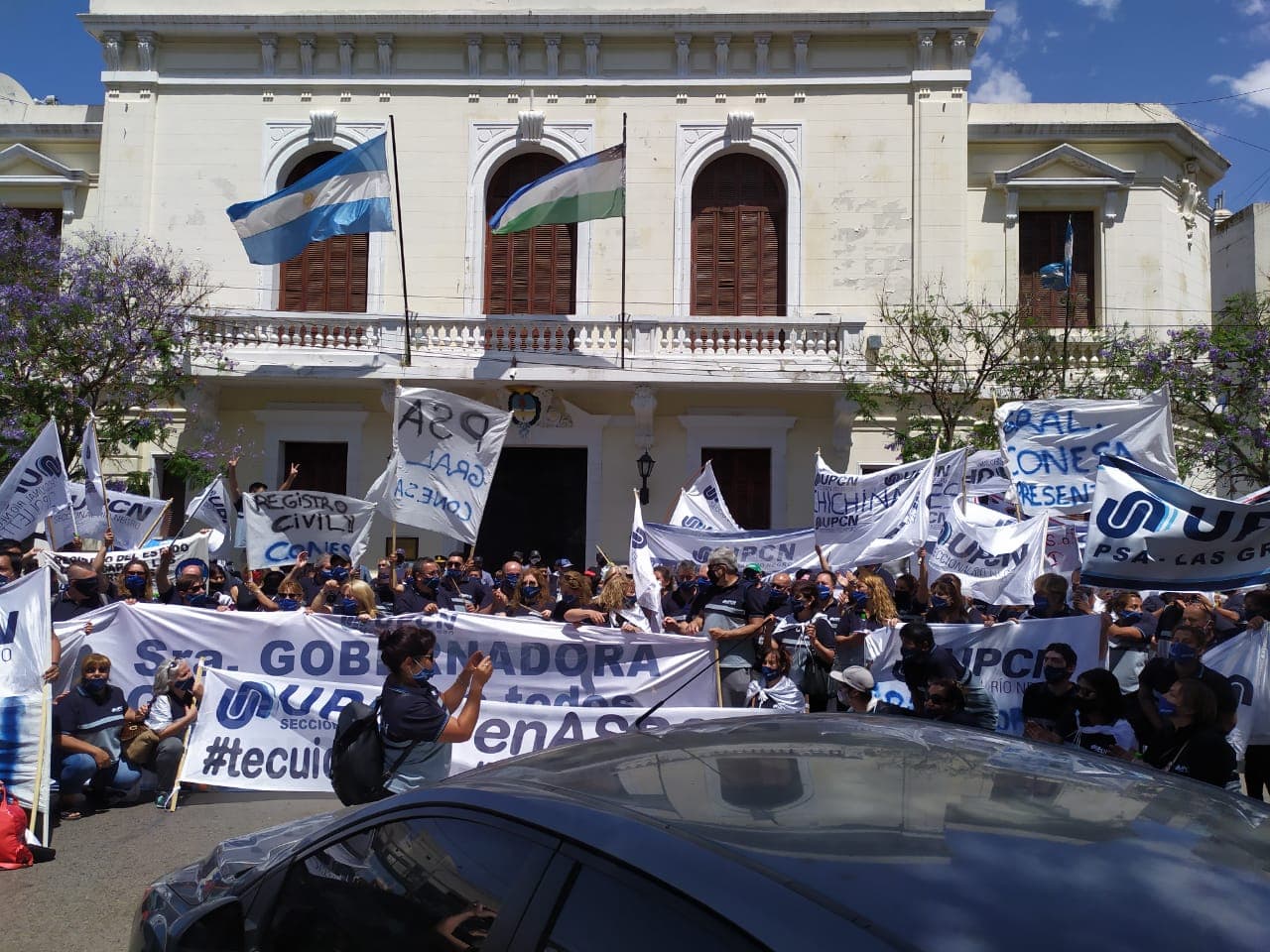 «Pusimos una vez más el reclamo de todos en las puertas de la gobernación»
