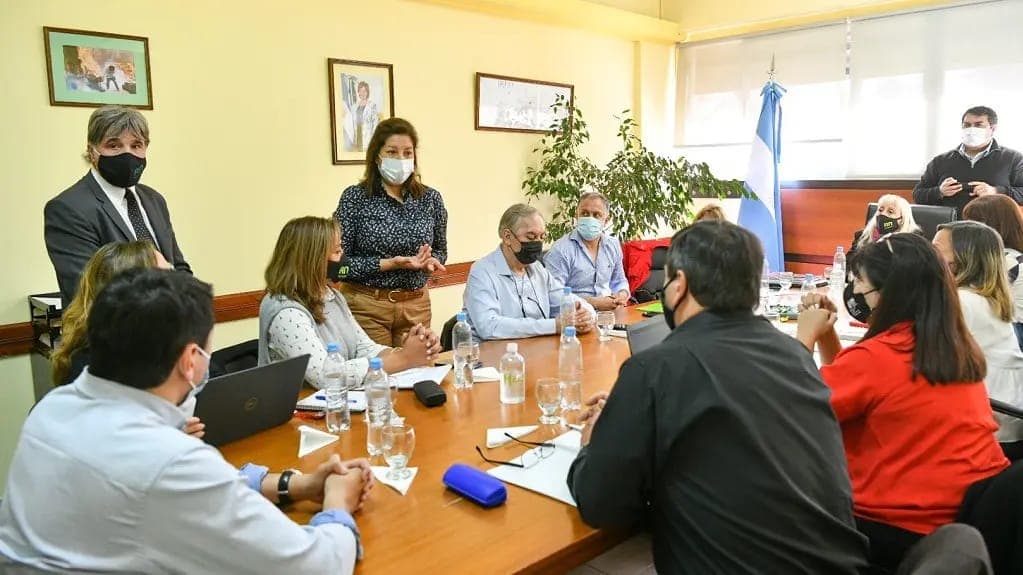 Se realizó la paritaria docente con la presencia de Carreras y pasó a un cuarto intermedio