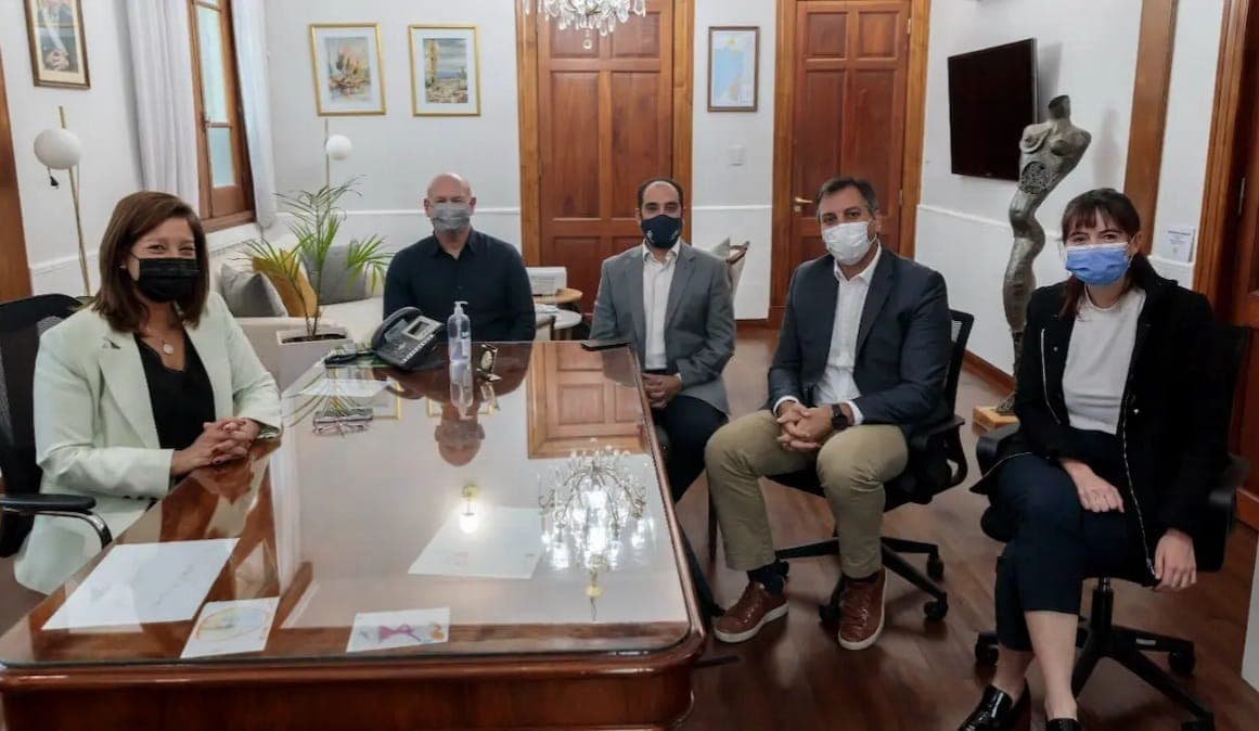 La Gobernadora se reunió con directivos de Fortescue para iniciar el plan de prefactibilidad