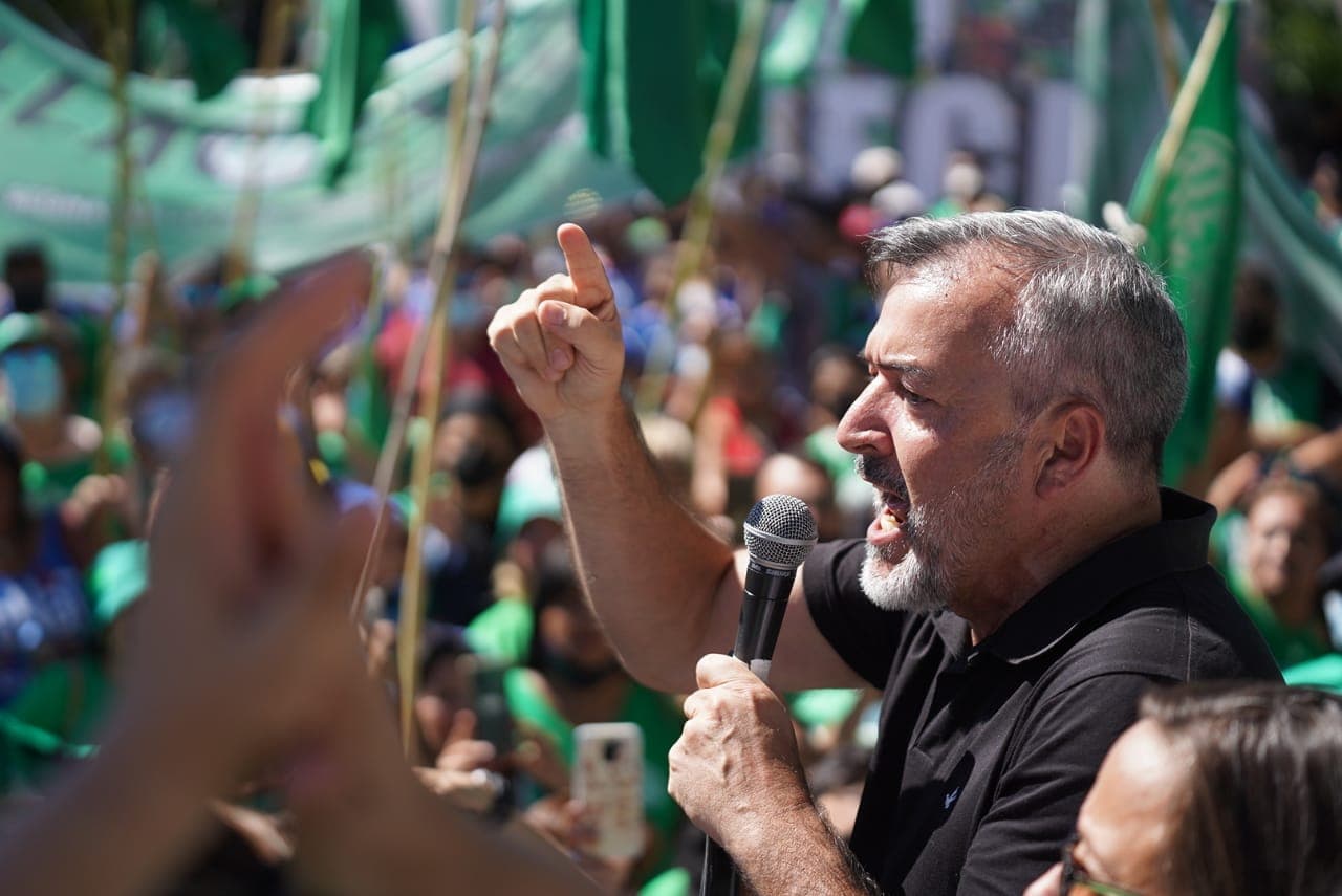 ”La mayoría de los estatales se encuentran endeudados y no llega a fin de mes”