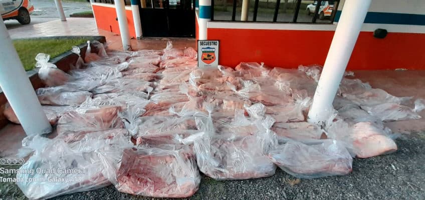 La Policía decomisó 60 costillares de carne vacuna que eran transportados sin la habilitación correspondiente