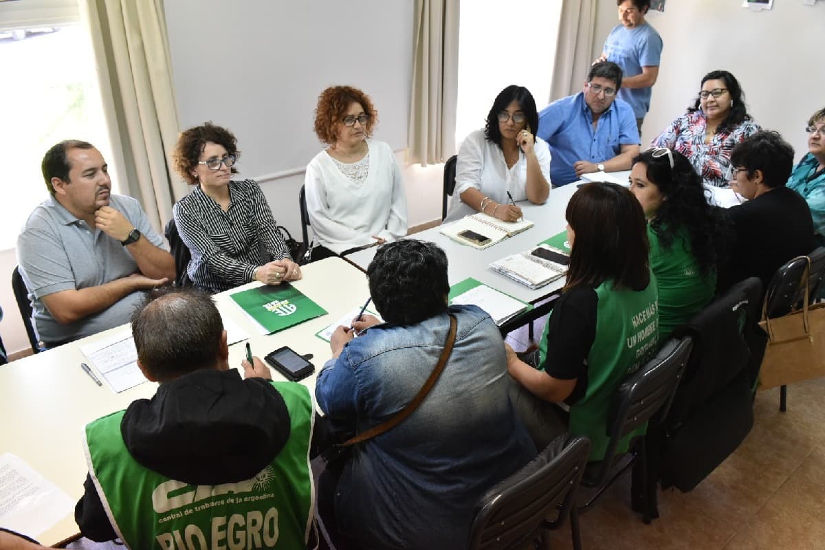 Acuerda un 100% de aumento para las guardias de Desarrollo Humano y SENAF