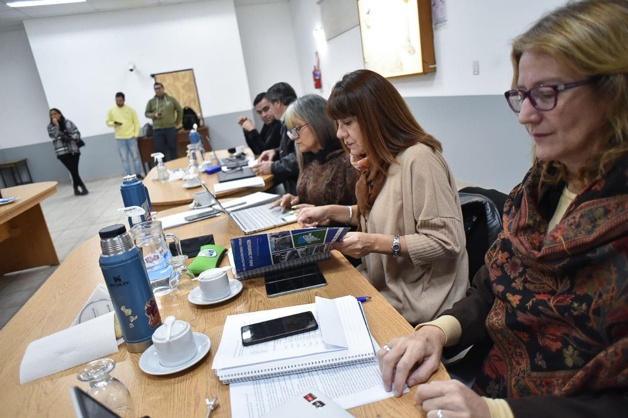 «Los trabajadores de la educación requerimos salarios que nos permitan vivir dignamente»