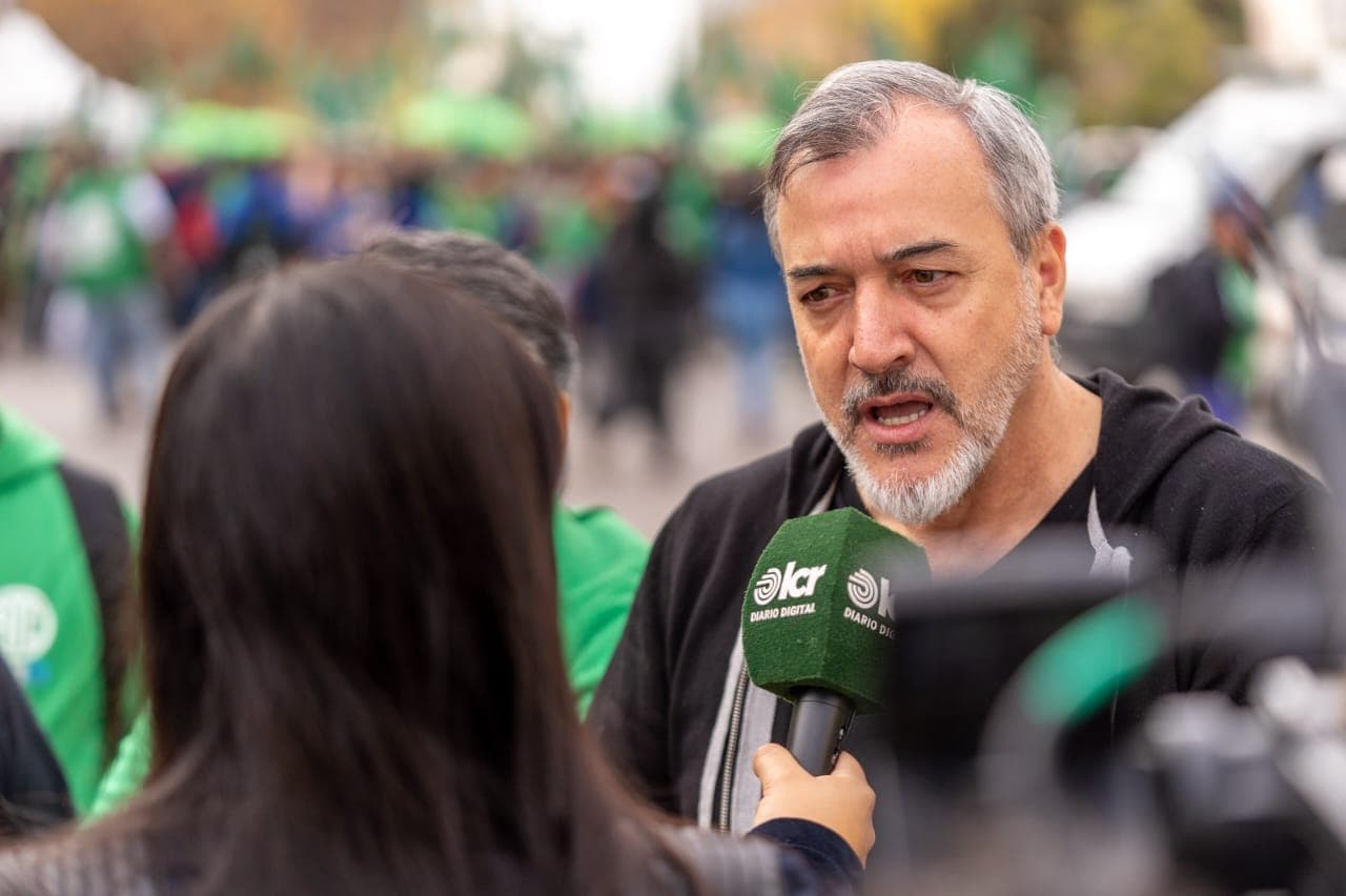 «El ingreso mínimo debería aumentar un 145% para terminar con los asalariados formales pobres»