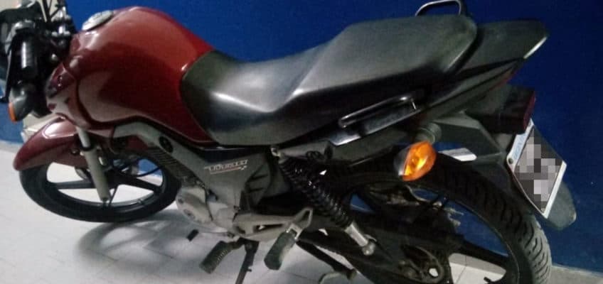 Una moto con patente que no coincidía con los números de chasis fue secuestrada por la policía en Viedma