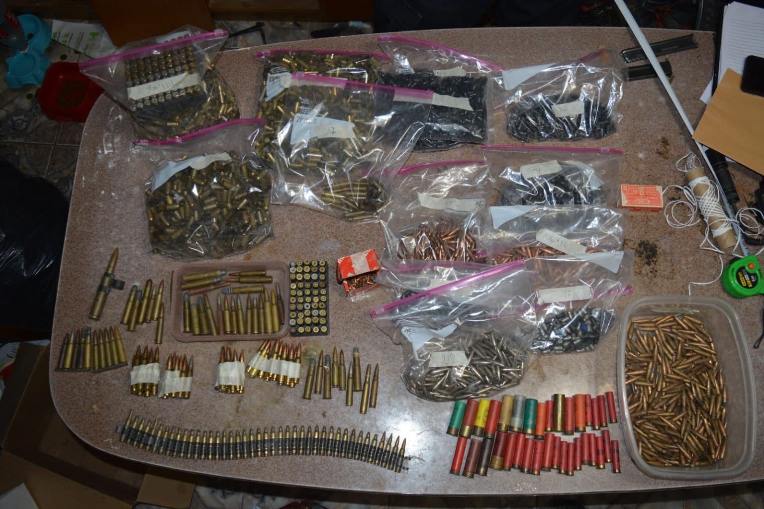 El hombre detenido con armas en su casa es empleado municipal y fue suspendido